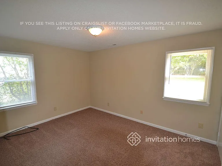 3518 Oxford Hill Ct — Photo 5
