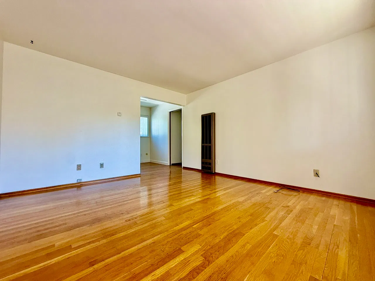 1 bed, 500 sqft, $2,350 — Photo 3