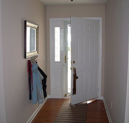 Entry way