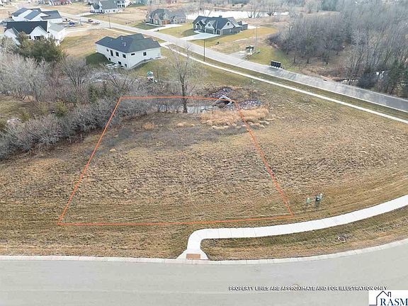 2nd image of 105 Pine Creek Rd