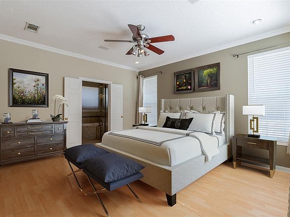3rd image of 802 Cheshire Dr
