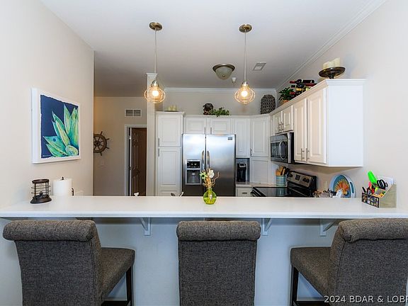 4th image of 230 Plaza Gardens Ct Unit 1C