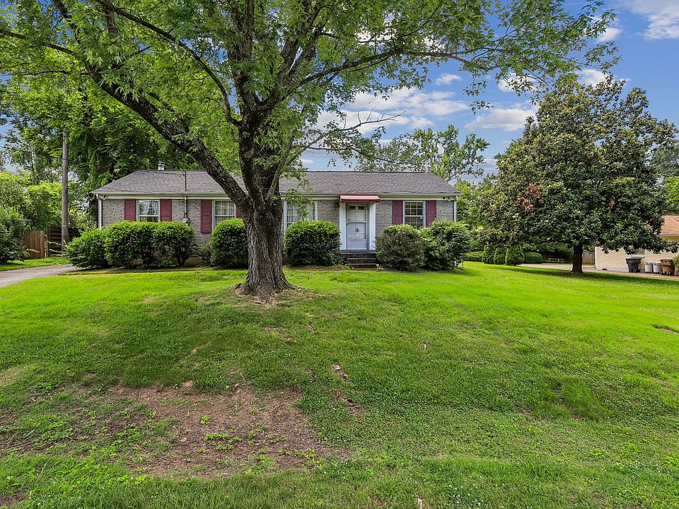 1st image of 301 Raywood Ct