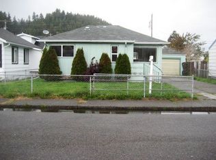 1273 Hawthorne Ave, Reedsport, OR 97467