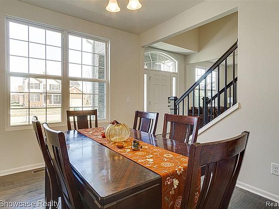 5th image of 25715 Oberlin Ct