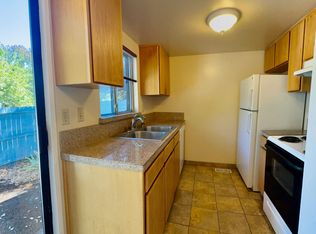 468 B St APT 3, Ashland, OR