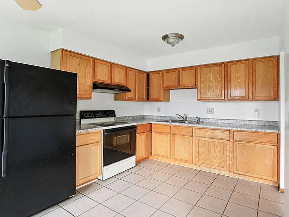 3rd image of 1616 Sloan St #4
