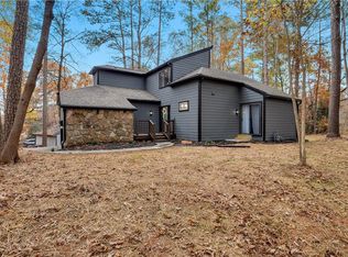 4300 Inverness Ct NE, Roswell, GA 30075
