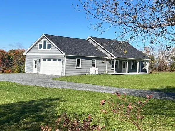 87 Yorktown Road, Albion, ME 04910