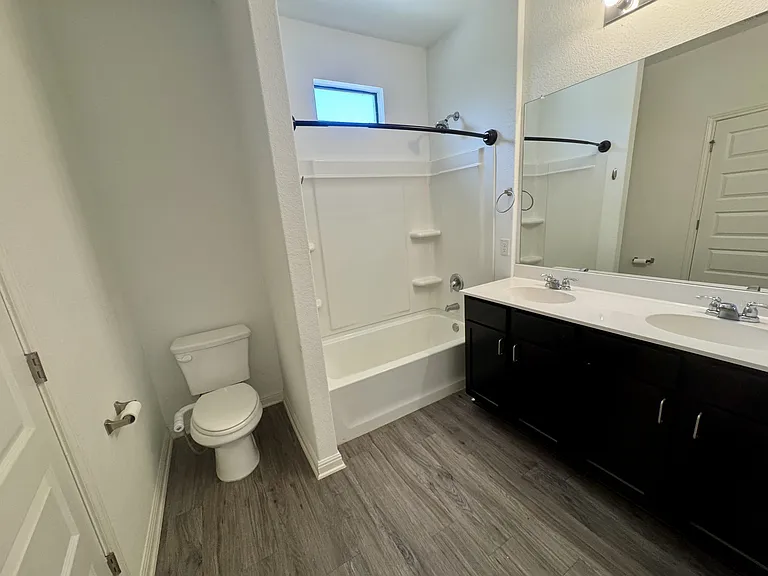 418 Lockhart St #1 — Photo 11