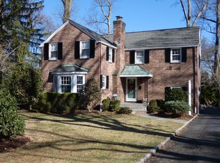 18 Inwood Rd, Chatham, NJ 07928