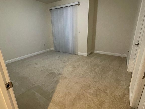 3rd image of 10830 Kling St Unit 301