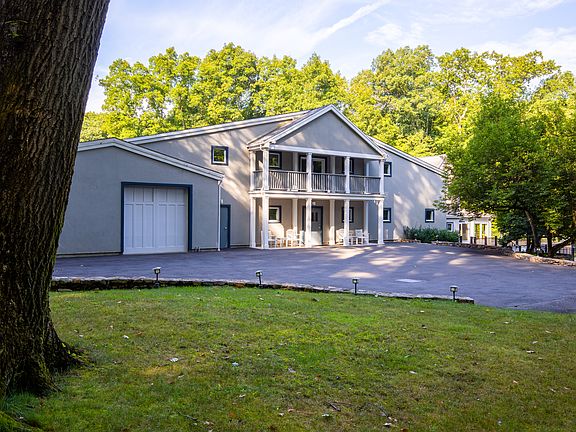 503 Studio Road