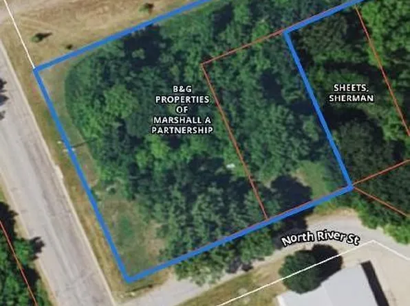 101 River St, Russell, MN 56169