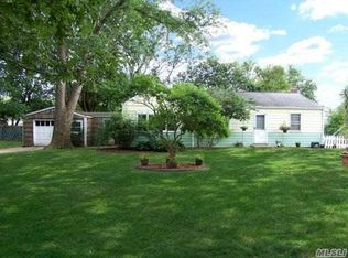 116 N Coleman Rd, Centereach, NY 11720