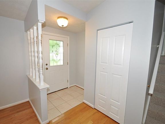 3rd image of 39 Chili Ave