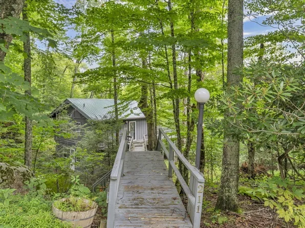 211 Foxgrape Hollow, Beech Mountain, NC 28605