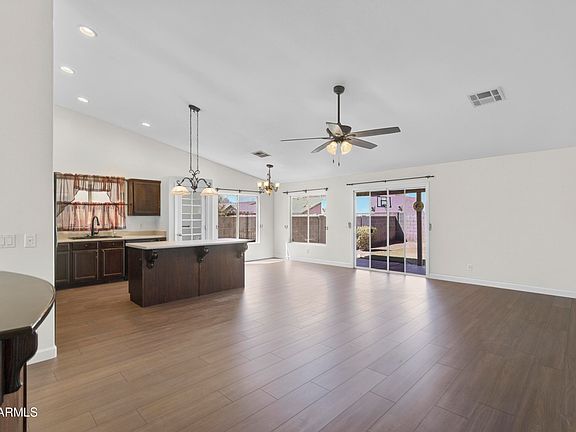 4th image of 3008 W PECAN Road