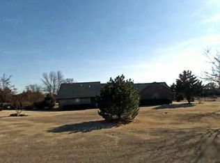 2112 Cinnamon Ridge Rd, Edmond, OK 73025