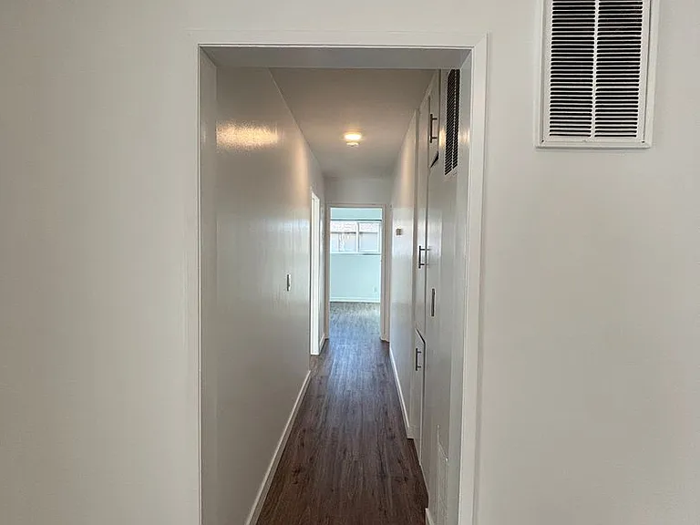 1163 Winchester Ave — Photo 12