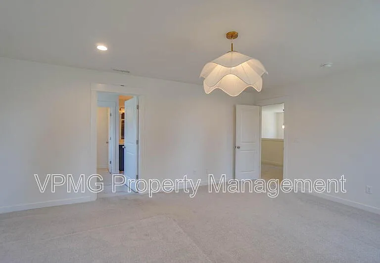 935 SE 36th St — Photo 36
