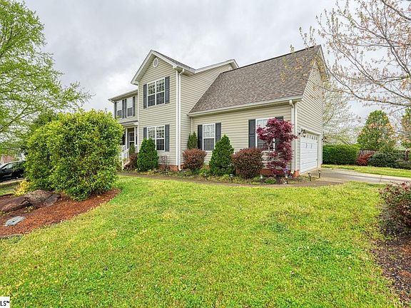 2nd image of 100 Twinflower Dr