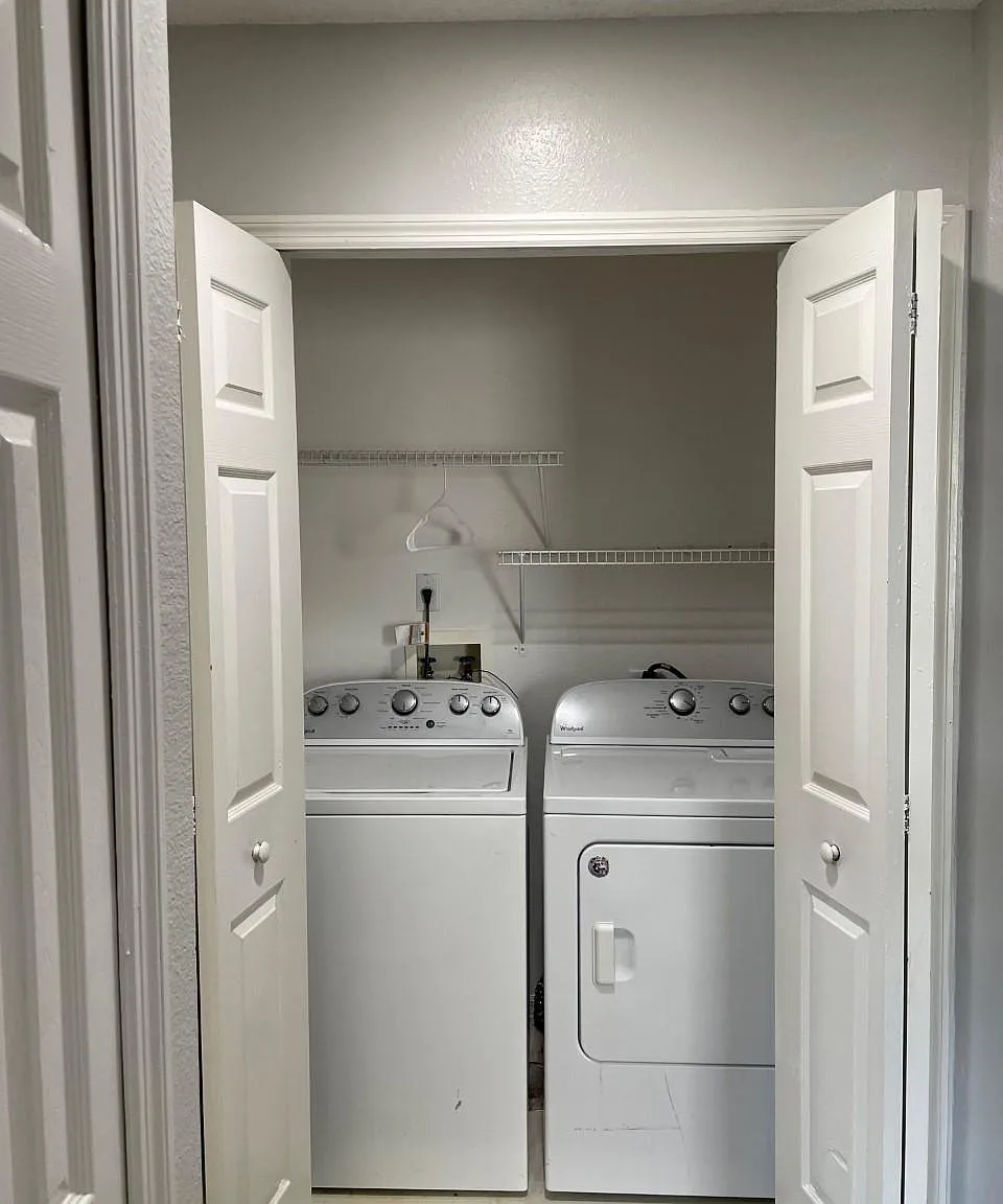 3 bed, 1136 sqft, $1,850 — Photo 2