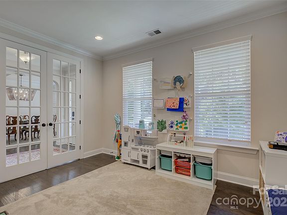 5th image of 16411 Doves Canyon Ln