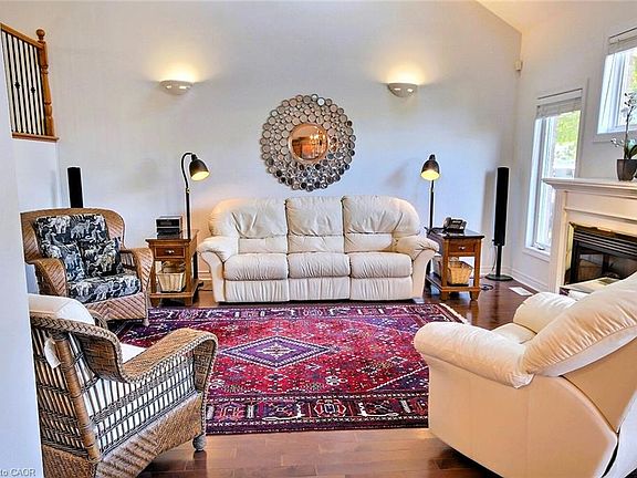 5th image of 755 Willow Rd #1