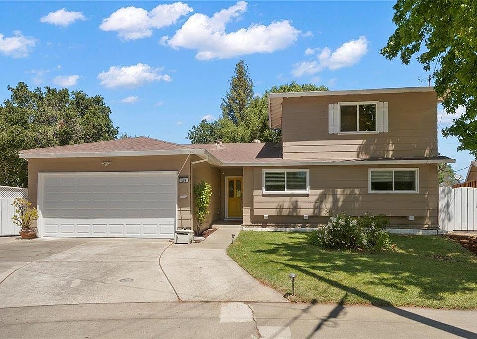 1st image of 609 Louise Ct