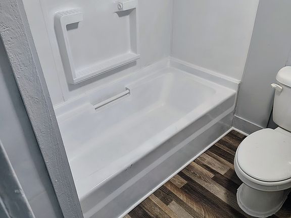 5th image of 308 S 14th St