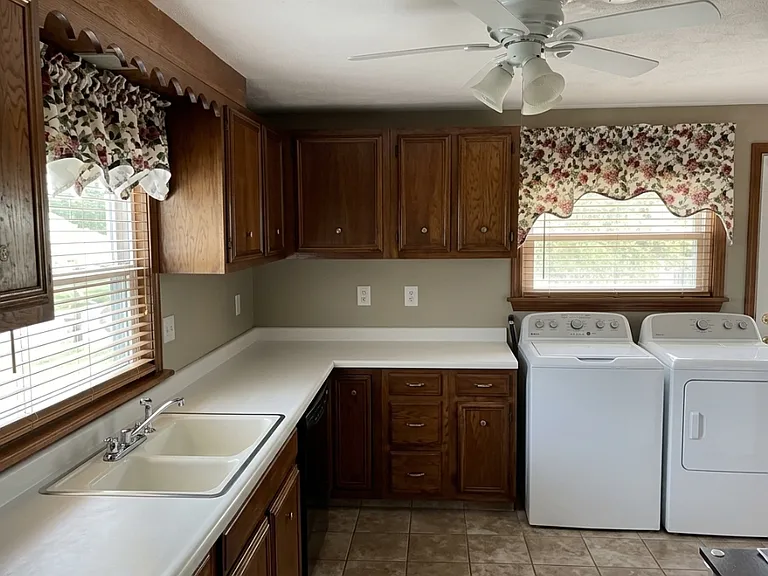16 Indian Rock Dr — Photo 11
