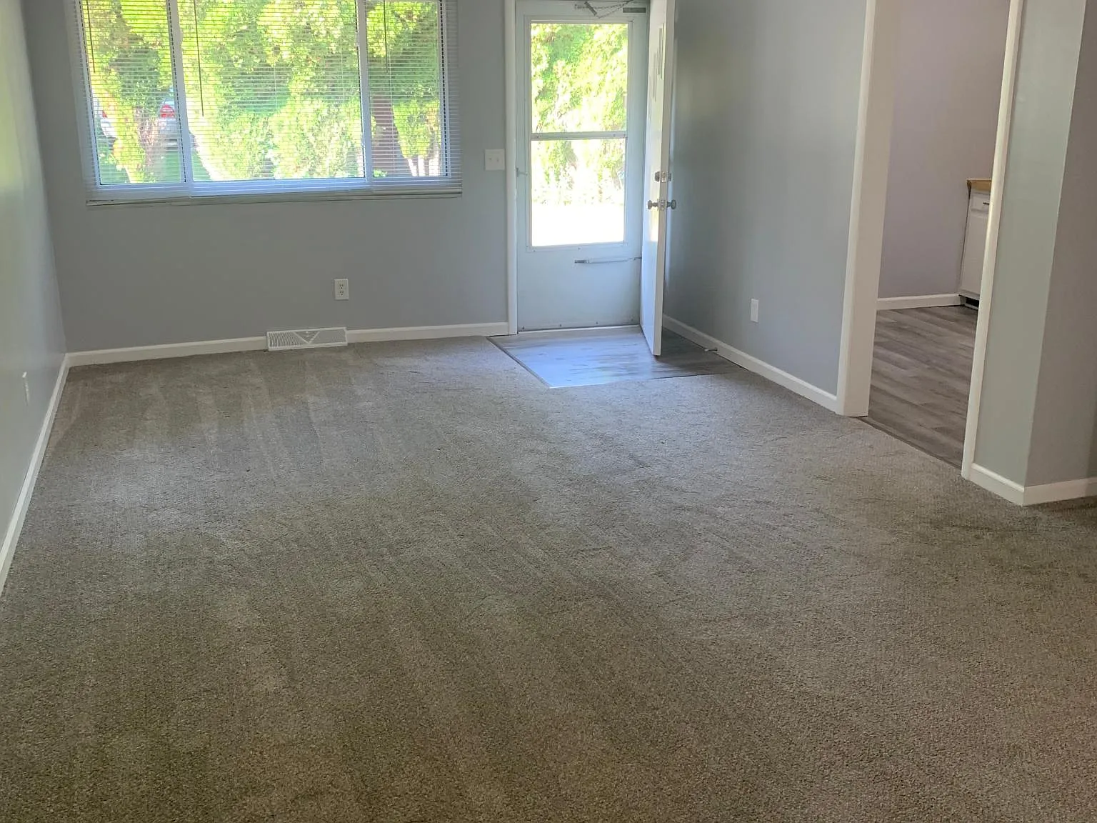 964 Joliet Dr — Photo 4