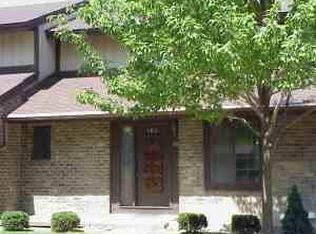 28129 Franklin Rd, Southfield, MI 48034