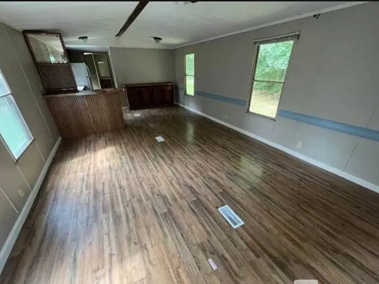 208 Double Oaks Ct — Photo 3