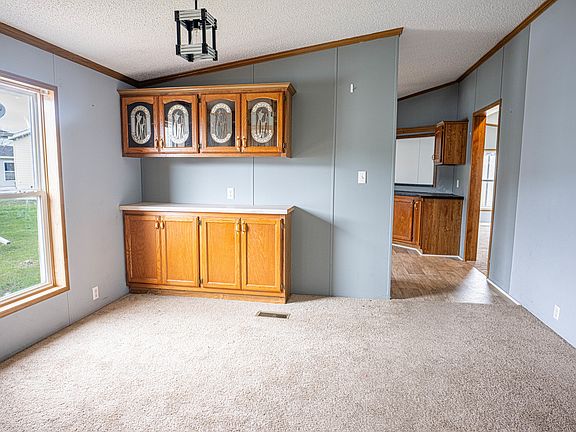 3rd image of 51 Saint Michaels Dr