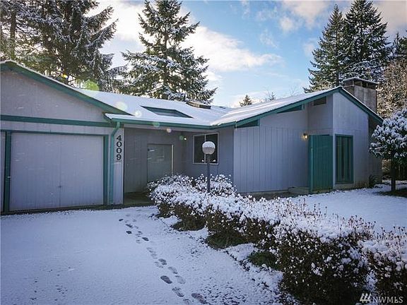 3rd image of 4009 15th Ct NE
