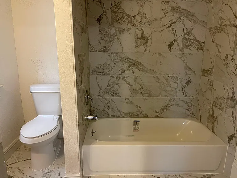 1006 E Columbus Dr #1 — Photo 9