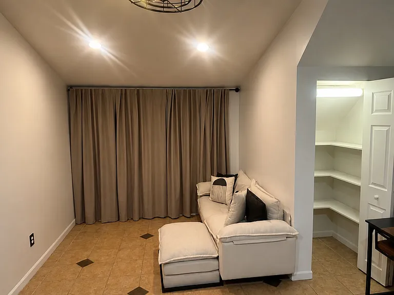 9 Fern Ave #2 — Photo 3
