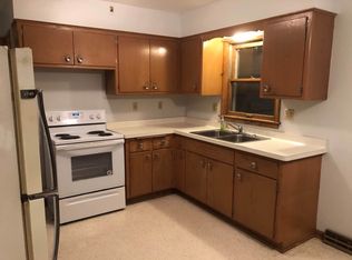 9423 W Mitchell St, Milwaukee, WI 53214