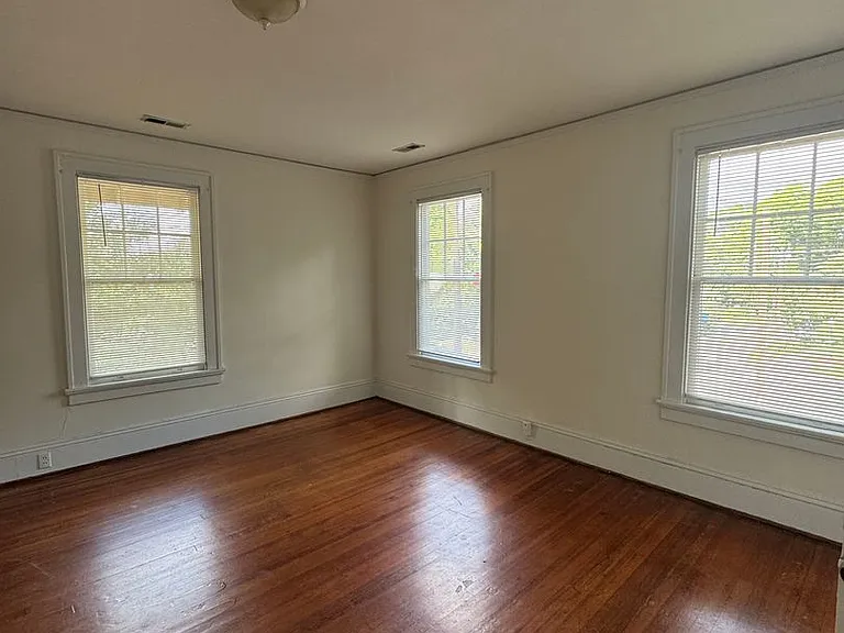 429 S Boylan Ave — Photo 9