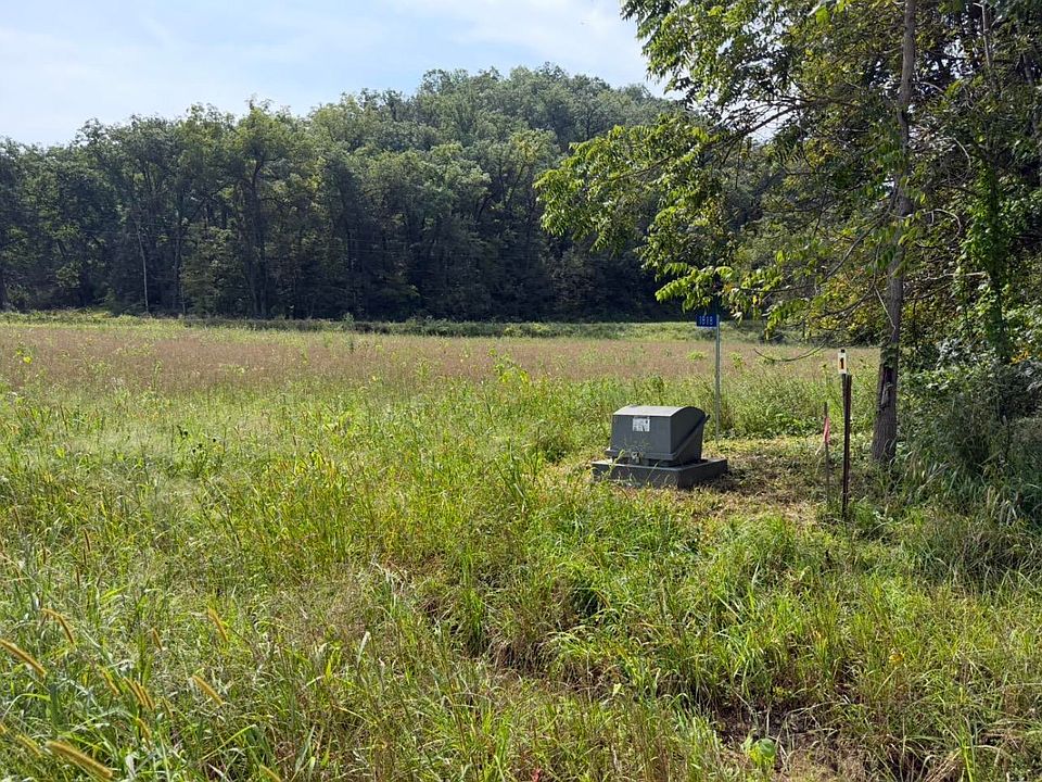 2nd image of 1821 Troendle Ln