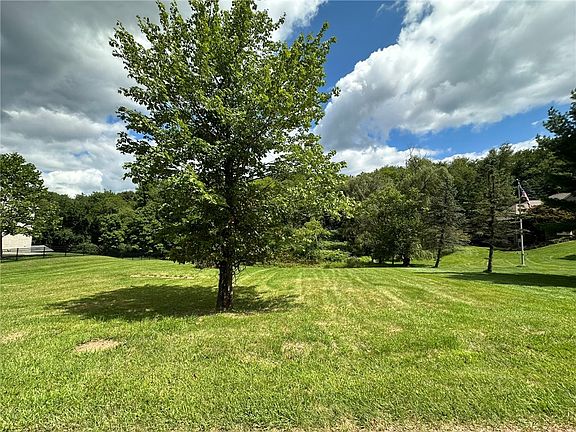 5th image of 107 Altermoor Dr