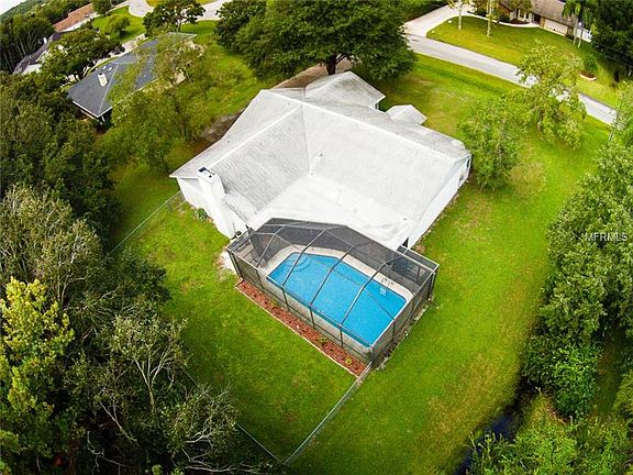 3rd image of 25100 Tradewinds Dr