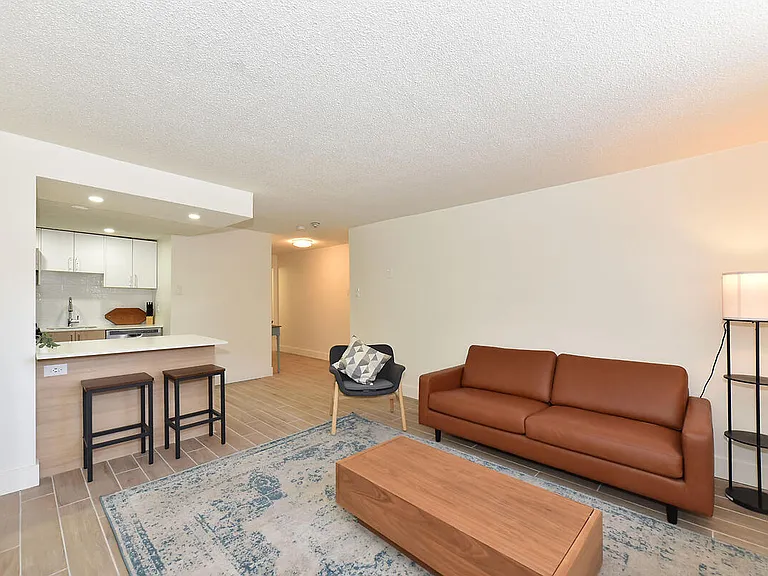 160 Dowling Ave #101 — Photo 9