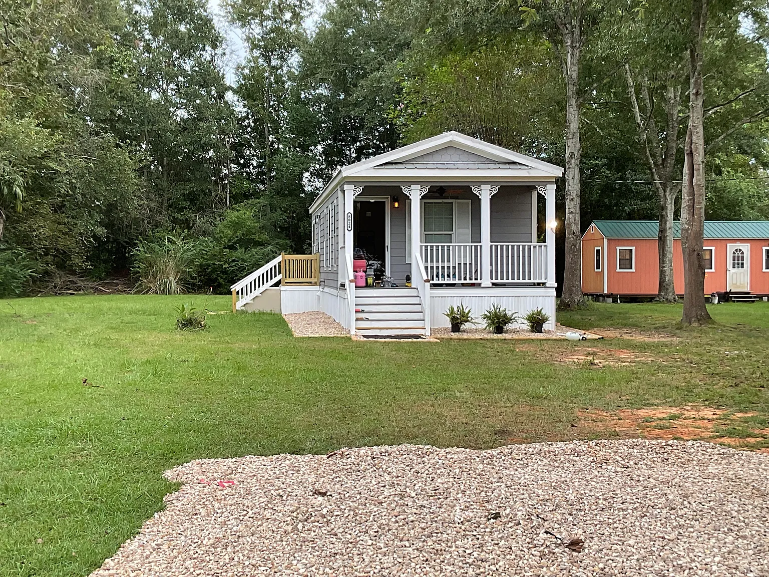 1 bed, 736 sqft, $1,200 — Photo 3