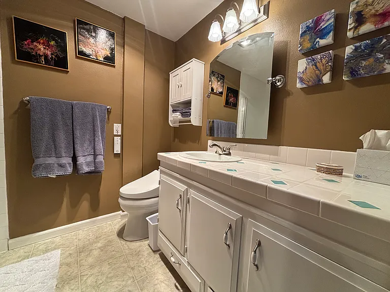 221 N Bay Ln #2 — Photo 30