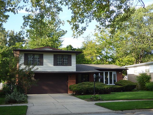 1st image of 701 W Palm Dr
