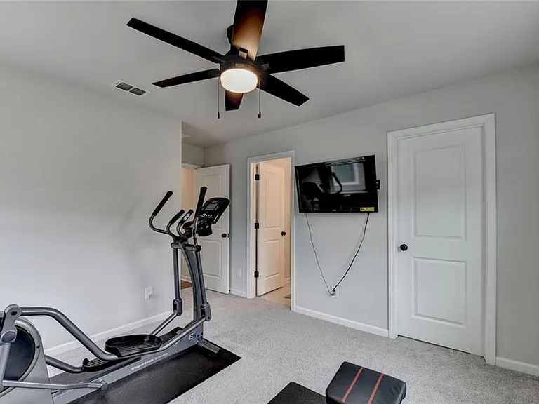 4665 Shipley Ave — Photo 49