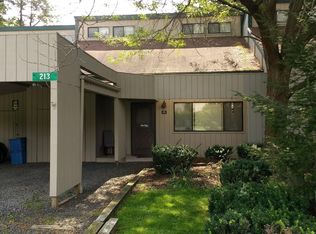 213 Evergreen Ct, Tannersville, PA 18372